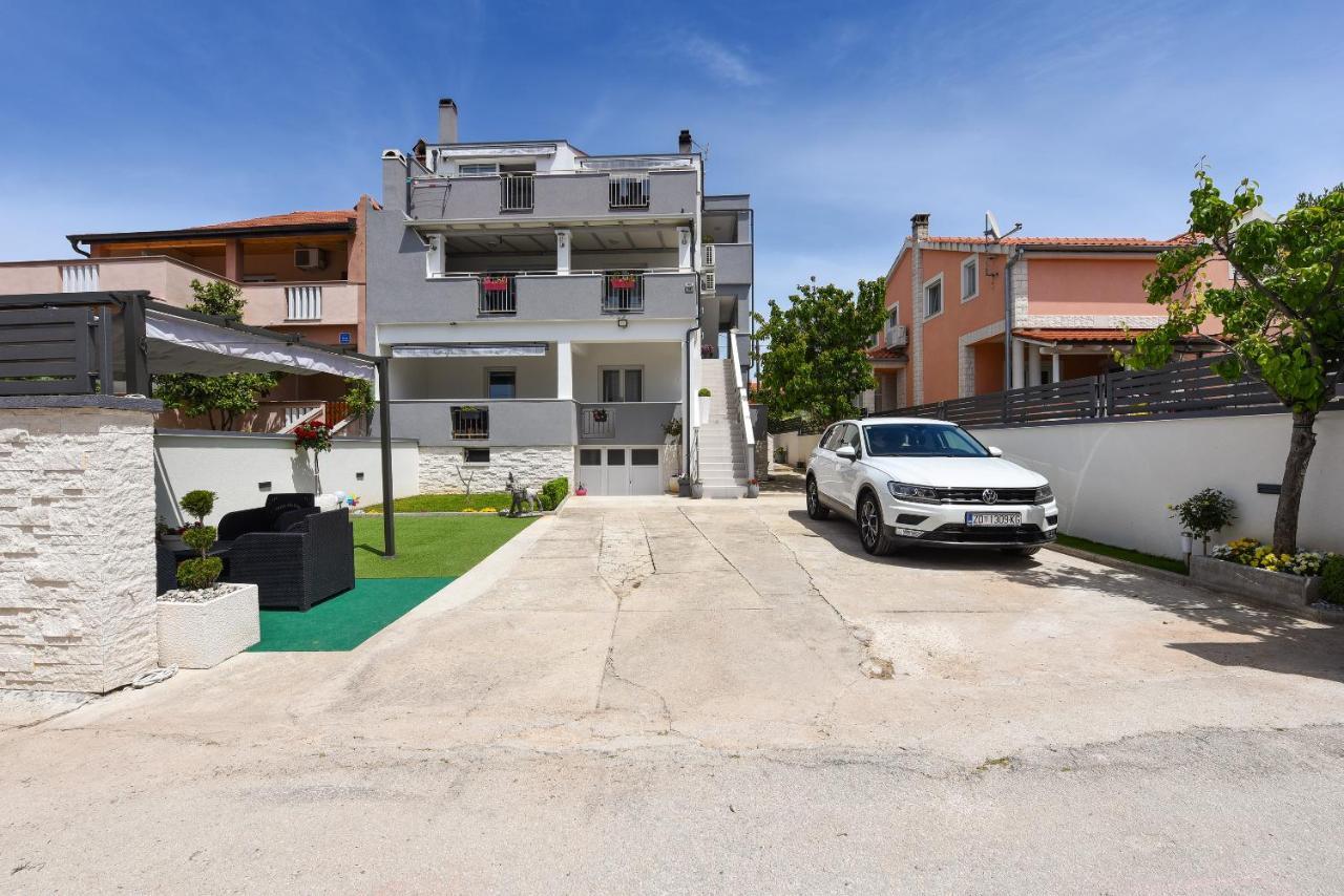 Deluxe Apartman Korina & Ramona زادار المظهر الخارجي الصورة